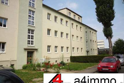 Neu renoviert!! Kleine 3-Zimmer-Whg. im 3.OG in einer ruhigen Sackgasse - Gera Lusan