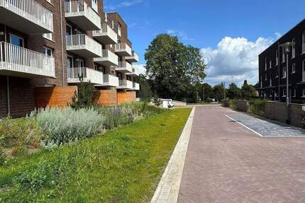 Moderne Naubau Stadtwohnung! - 1.300,00&nbsp;EUR Kaltmiete, ca.&nbsp; 87,10&nbsp;m&sup2;&nbsp;Wohnfl&auml;che in Schleswig (PLZ: 24837)