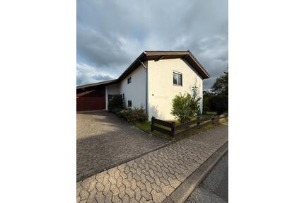 Einfamilienhaus in bester Lage - 400.000,00&nbsp;EUR Kaufpreis, ca.&nbsp; 190,00&nbsp;m&sup2; in Simmern/Hunsrück (PLZ: 55469)