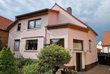 großes Einfamilienhaus - 77.000,00&nbsp;EUR Kaufpreis, ca.&nbsp; 114,00&nbsp;m&sup2; in Falkenstein/Harz (PLZ: 06463)
