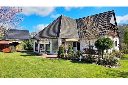 329.000,00&nbsp;EUR Kaufpreis, ca.&nbsp; 187,00&nbsp;m&sup2;&nbsp;Wohnfl&auml;che in Hambergen (PLZ: 27729)