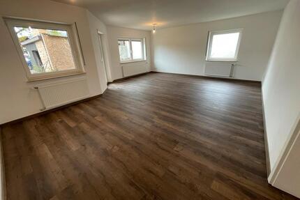 NEU RENOVIERT: 2,5 Zimmer Eigentumswohnung. EINMALIGE GELEGENHEIT - Bad Mergentheim