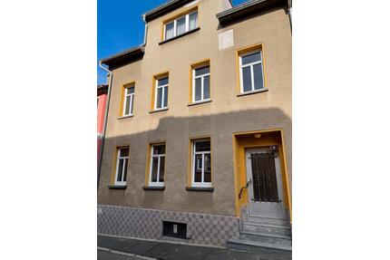 Charmantes Reihenhaus - 180.000,00&nbsp;EUR Kaufpreis, ca.&nbsp; 120,00&nbsp;m&sup2; in Eisenberg (PLZ: 07607)