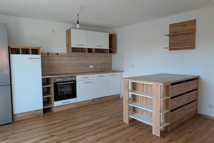Sorglos-Miete! Moderne, lichtdurchflutete 3-Zi.-Whg. incl. Küche - Jettingen-Scheppach