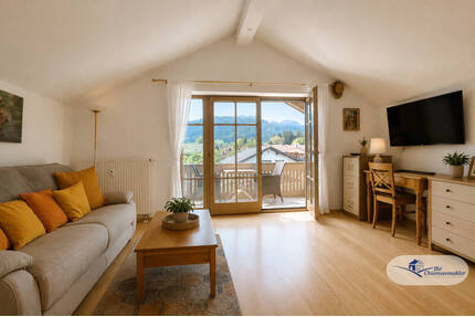 Charmante 3-Zimmer-Dachgeschosswohnung mit Panoramablick in Bernau am Chiemsee