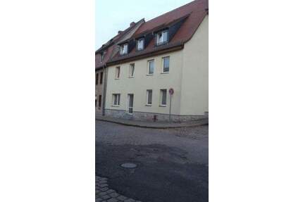 Dachgeschoss 3-Raum Wohnung in guter Lage - Könnern