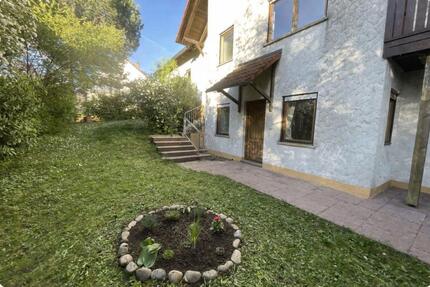 Ruhige 2 Zimmer Wohnung mit EBK und Terrasse ab 1.7. zu vermieten - Würzburg Lengfeld