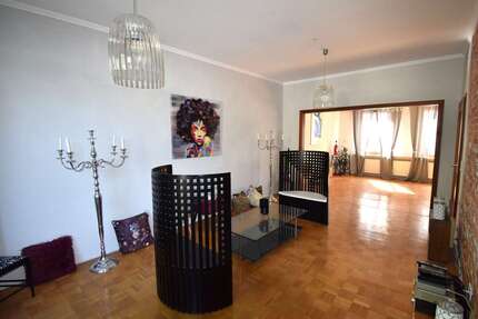 Haus zum Kaufen in Uetersen 800.000,00 € 190 m²