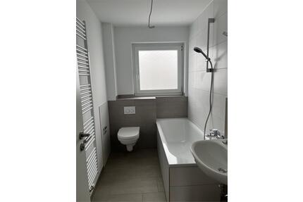 Vor Einzug modernisiert – 3-Zimmer-Wohnung mit Balkon zum Wohlfühlen - Wolfsburg Alt-Wolfsburg