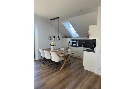 Tolle 2-Zimmer-DG-Neubauwohnung in Randlage in Heldenstein