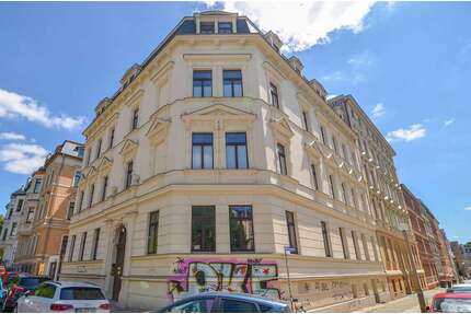 Wohnung zum Kaufen in Halle 420.000,00 € 127.15 m²