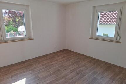 Erdgeschosswohnung in Heilsbronn – Erstbezug nach Renovierung!