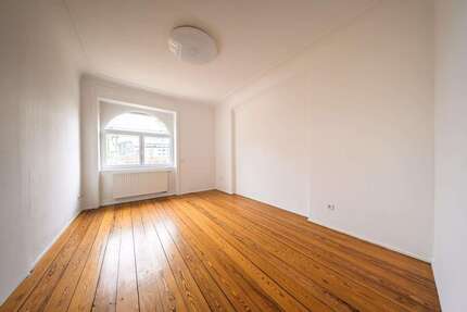 Wohnung zum Kaufen in Stuttgart 350.000,00 € 68 m²
