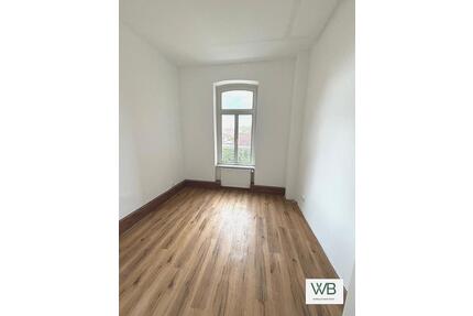 Neu sanierte Altbau-Wohnung 6 Zimmer in Schöningen - 1 Obergeschoss