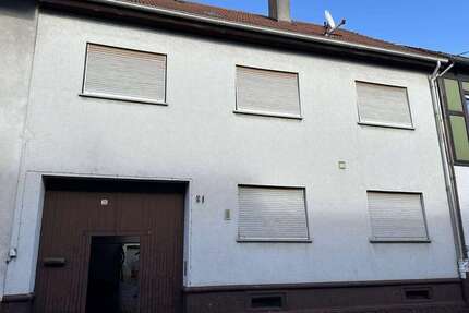Haus zum Kaufen in Philippsburg 380.000,00 € 263.52 m²