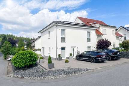 Haus zum Kaufen in Straßenhaus 567.000,00 € 149 m²