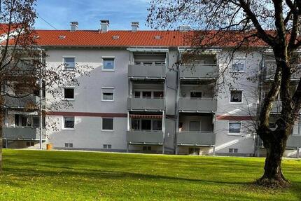 Zum Verkauf: 83 m² große Wohnung mit Terrasse – erstklassige Lage - Traunreut Irsing