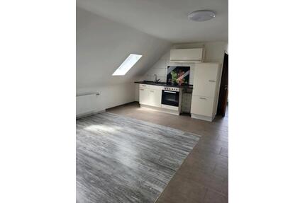 3-Zimmer-Wohnung im Dachgeschoss zu vermieten - Abenberg
