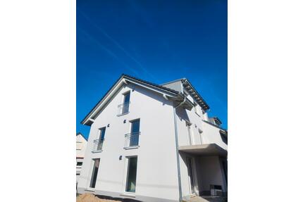 Moderne 4-Zi.-EG-Wohnung mit Terrasse, Einbauküche & 109 m² - Schwanau