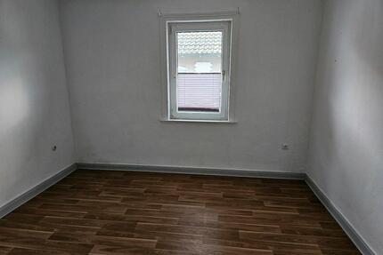 Mietwohnung - 300,00&nbsp;EUR Kaltmiete, ca.&nbsp; 56,00&nbsp;m&sup2; in Wehretal (PLZ: 37287)