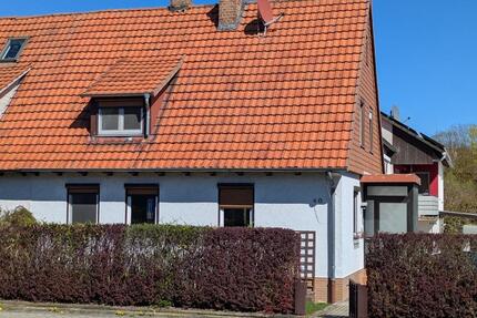 Doppelhaushälfte, 4ZK 2Bäder - 950,00&nbsp;EUR Kaltmiete, ca.&nbsp; 100,00&nbsp;m&sup2; in Grebenstein (PLZ: 34393)