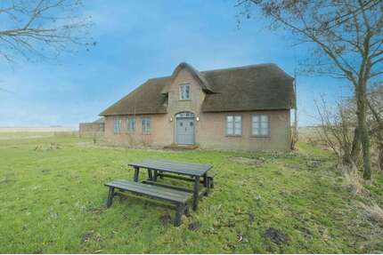 Haus zum Kaufen in Emmelsbüll-Horsbüll 539.000,00 € 143 m²