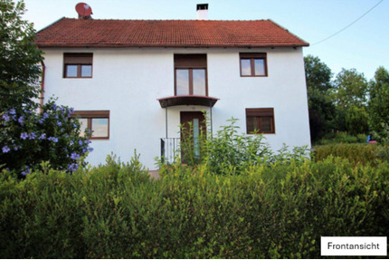 Charmantes Einfamilienhaus mit neuer Technik & Ausbaupotenzial - Bruckberg