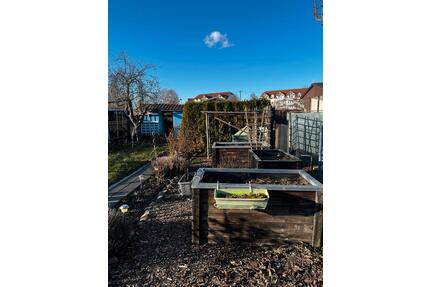 Kleingarten Schrebergarten - 1.200,00&nbsp;EUR Kaltmiete, ca.&nbsp; 0,00&nbsp;m&sup2; in Borsdorf (PLZ: 04451)