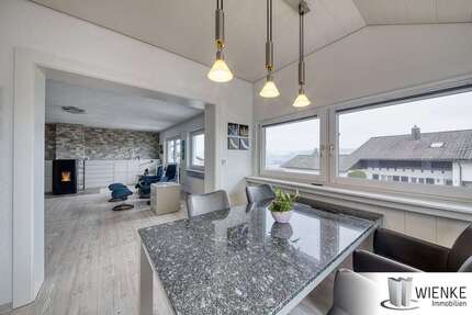 Haus zum Kaufen in Weilheim 598.000,00 € 320 m²