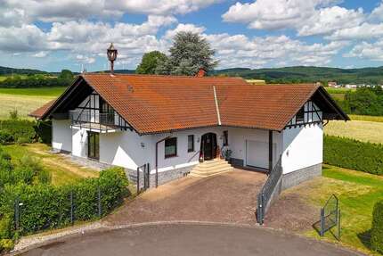 Haus zum Kaufen in Flieden 489.000,00 € 194 m²
