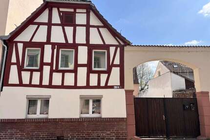 Haus zum Kaufen in Flörsheim am Main 390.000,00 € 122 m²