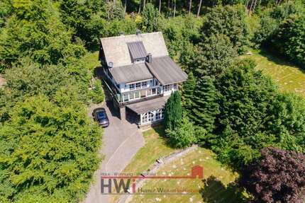 Haus zum Kaufen in Winterberg 320.000,00 € 155 m²