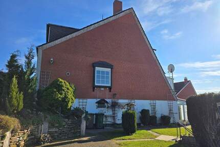 Attraktives Reihenendhaus in ruhiger Lage - Calden Westuffeln