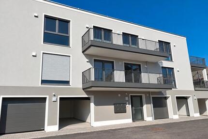 Erstbezug: Moderne 3-Zimmer-Wohnung mit Balkon und Aufzug, KfW 40 - Nabburg