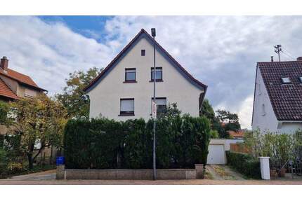 Zwei Häuser - viele Möglichkeiten! Zentrale Lage für Familien oder Investoren - Eppelheim