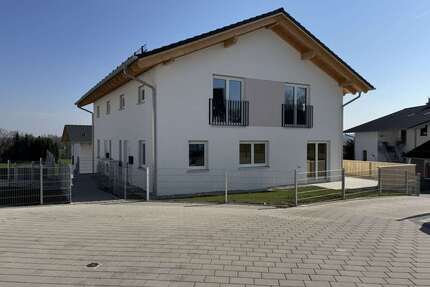 Haus zum Mieten in Schechen 2.400,00 € 169 m²