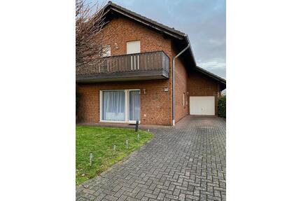 Charmantes Einfamilienhaus mit Einbauküche (ohne Makler) - Nauroth