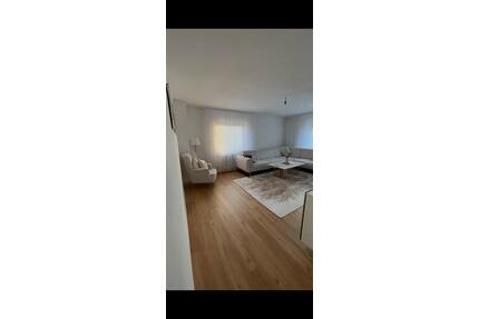 4-ZimmerWohnung Saniert mit Balkon, Privatstellplatz - Stadtallendorf