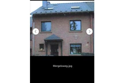 Viel Platz für die ganze Familie, Haus zum Kauf provisionsfrei - Neuss Holzheim