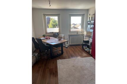 2 Zimmer-Wohnung in Greiling - 990,00&nbsp;EUR Kaltmiete, ca.&nbsp; 90,00&nbsp;m&sup2; in Reichersbeuern (PLZ: 83677)