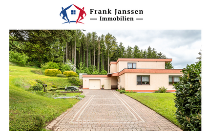 Haus zum Kaufen in Kyllburg 359.000,00 € 179 m²