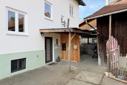 Modernisierte 3,5-Zimmer-Wohnung mit 2 Balkonen, EBK & Stellplatz - Biessenhofen