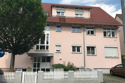 Großzügige 4-Zimmer-Wohnung in Top Lage mit Balkon! - Esslingen am Neckar Oberesslingen