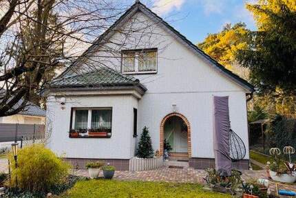 Älteres Wohnhaus mit Charme in ruhiger Lage von Eggersdorf!! - Petershagen/Eggersdorf Süd
