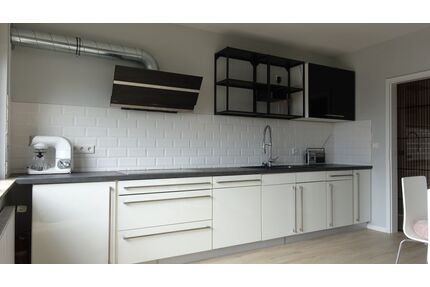 Hochwertig sanierte, sehr geräumige 2,5-Zimmer EG Wohnung mit EBK in Antweiler - Mechernich