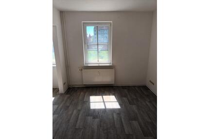 kwr GmbH: Forststr. 14, Erdgeschoss Mitte in Rathenow