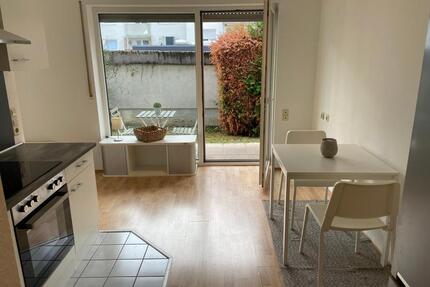 Schöne, helle 1 Zimmer-Wohnung mit Einbauküche + großer Terrasse - Pforzheim Weststadt