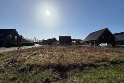 *** Schönes Baugrundstück in Barum ***