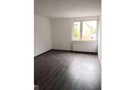 Wohnung zum Mieten in Gelsnekirchen 350,00 € 51.4 m²