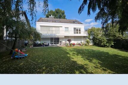 Kapitalanlage: saniertes Dreifamilienhaus im Rhein-Main-Gebiet - Frankfurt am Main Niederrad
